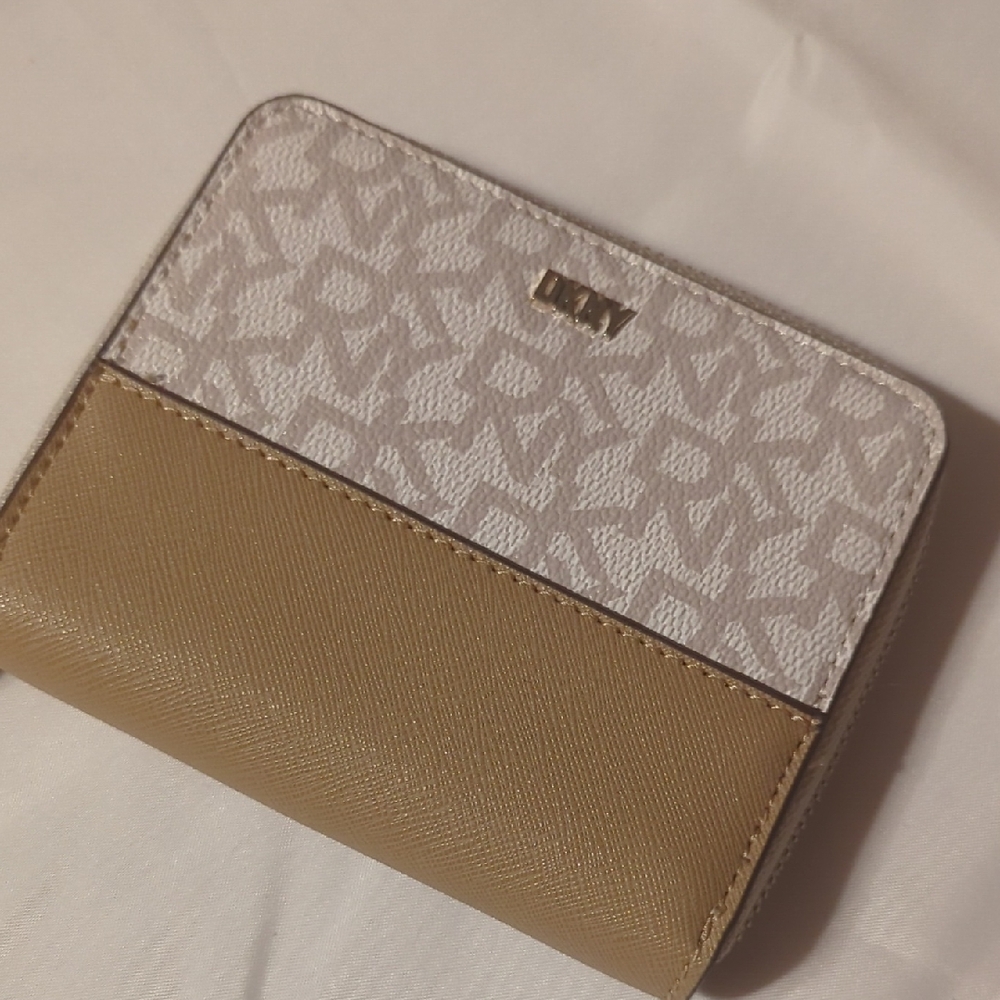DKNY Beige and White Wallet